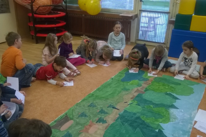 1. E a 1. F v DDM – Co viděla sojka v lese