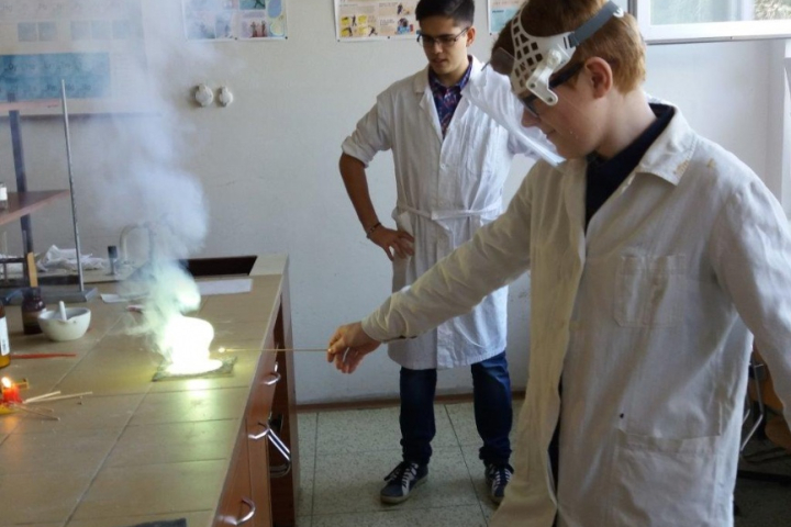 PROJEKT CHEMIE S GYMNÁZIEM ČAJKOVSKÉHO
