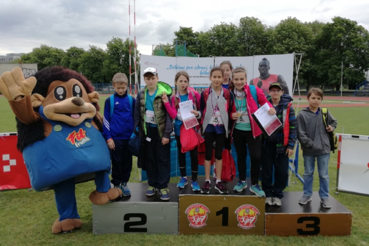 Přebor žáků a žákyň 5. tříd ve štafetě 4x100m