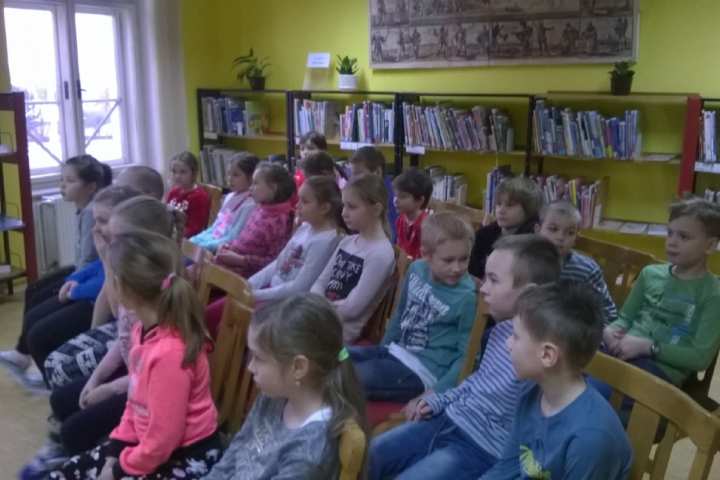 2. E v knihovně