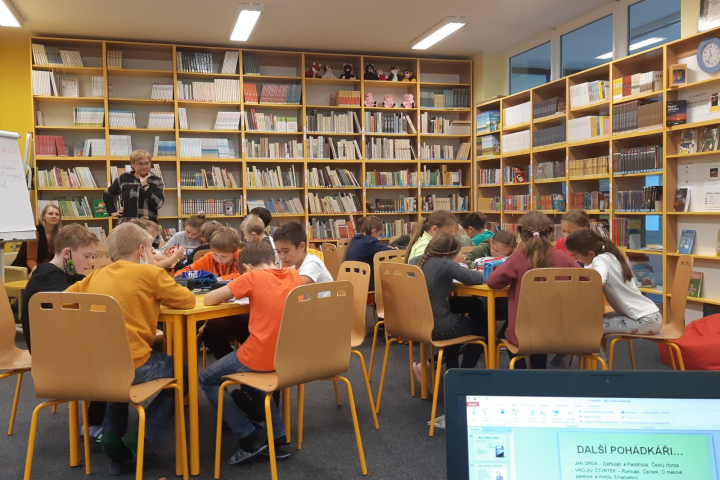 Beseda ve školní knihovně na téma pohádky