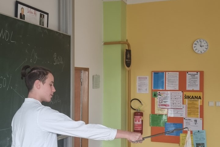 pokus HOŘÍCÍ KAPESNÍK