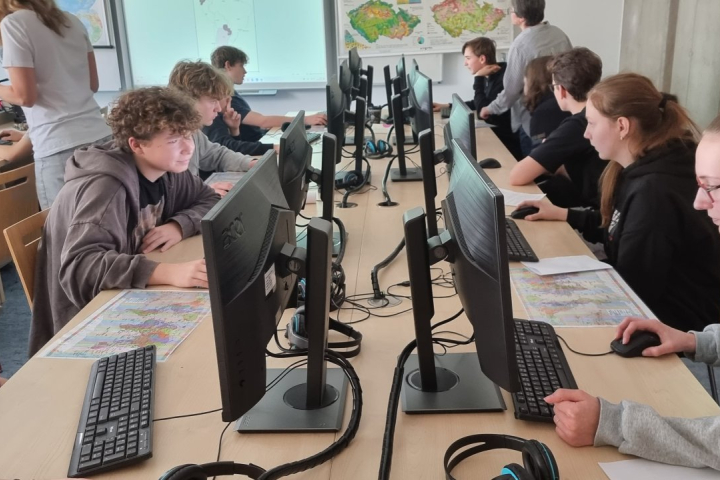 DEN OTEVŘENÝCH LABORATOŘÍ