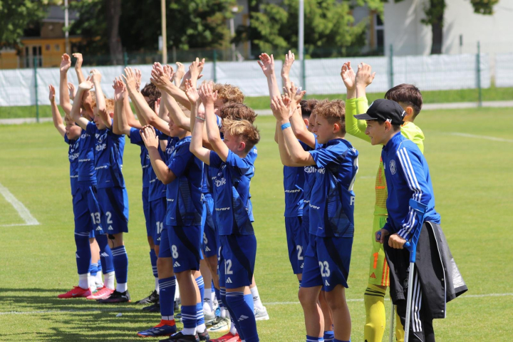 Úspěšný školní rok sportovních fotbalových tříd ZŠ Heyrovského je u konce