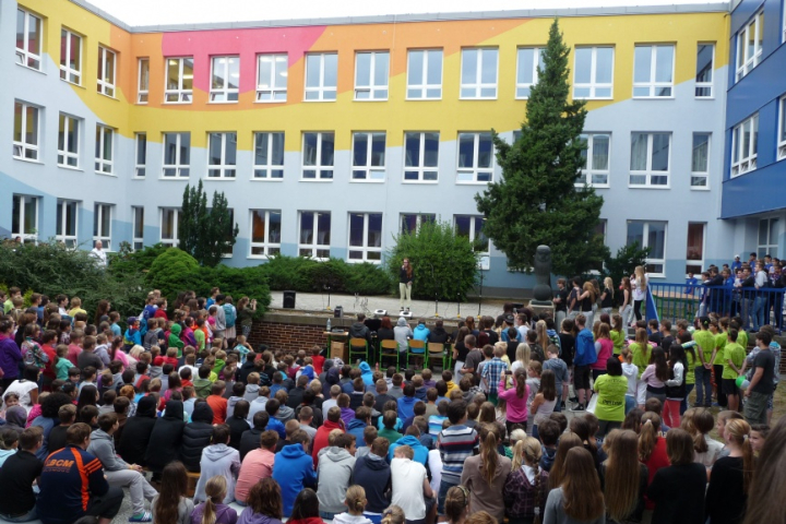 Rozlučková show v atriu