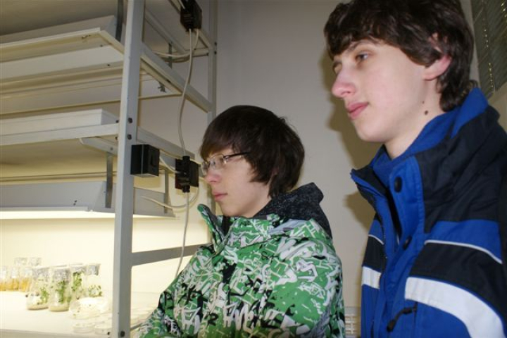Exkurze na katedře experimentální botaniky PřF UP